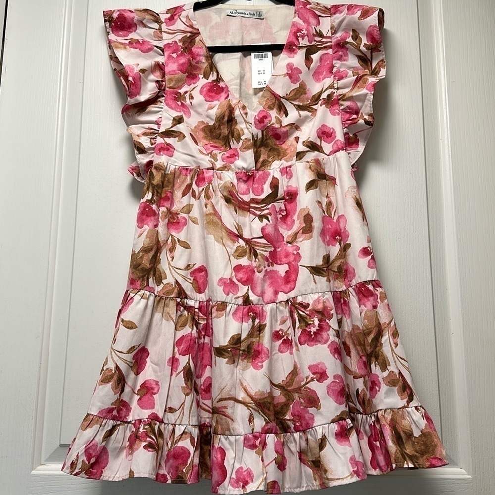 NWT ABERCROMBIE & FITCH Flutter Sleeve Tiered Midi Dress Sz Small